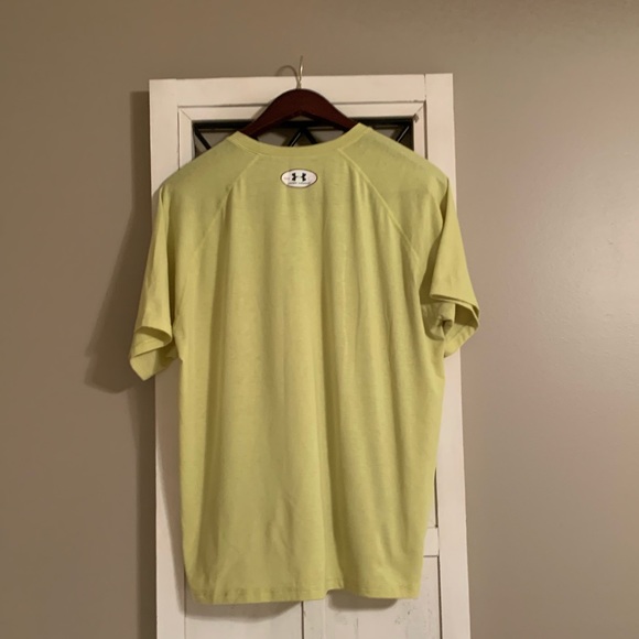 Under Armour T-Shirt - Picture 3 of 6
